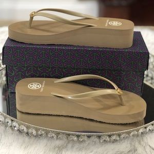 Comfy Tory Burch sandals